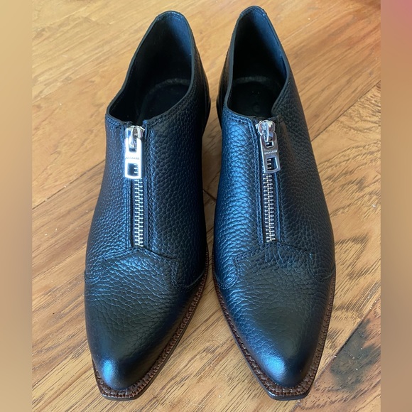 Coach 'bandit' Zip Boot (women) ankle bootie
In Black Leather sz 6B - Picture 4 of 16